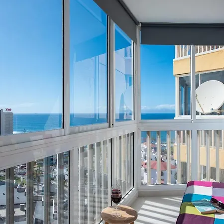 Gorgeous View 2 Bedroom Americas Apartment *