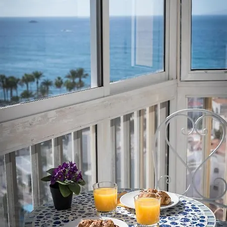 Apartment Gorgeous View 2 Bedroom Americas *